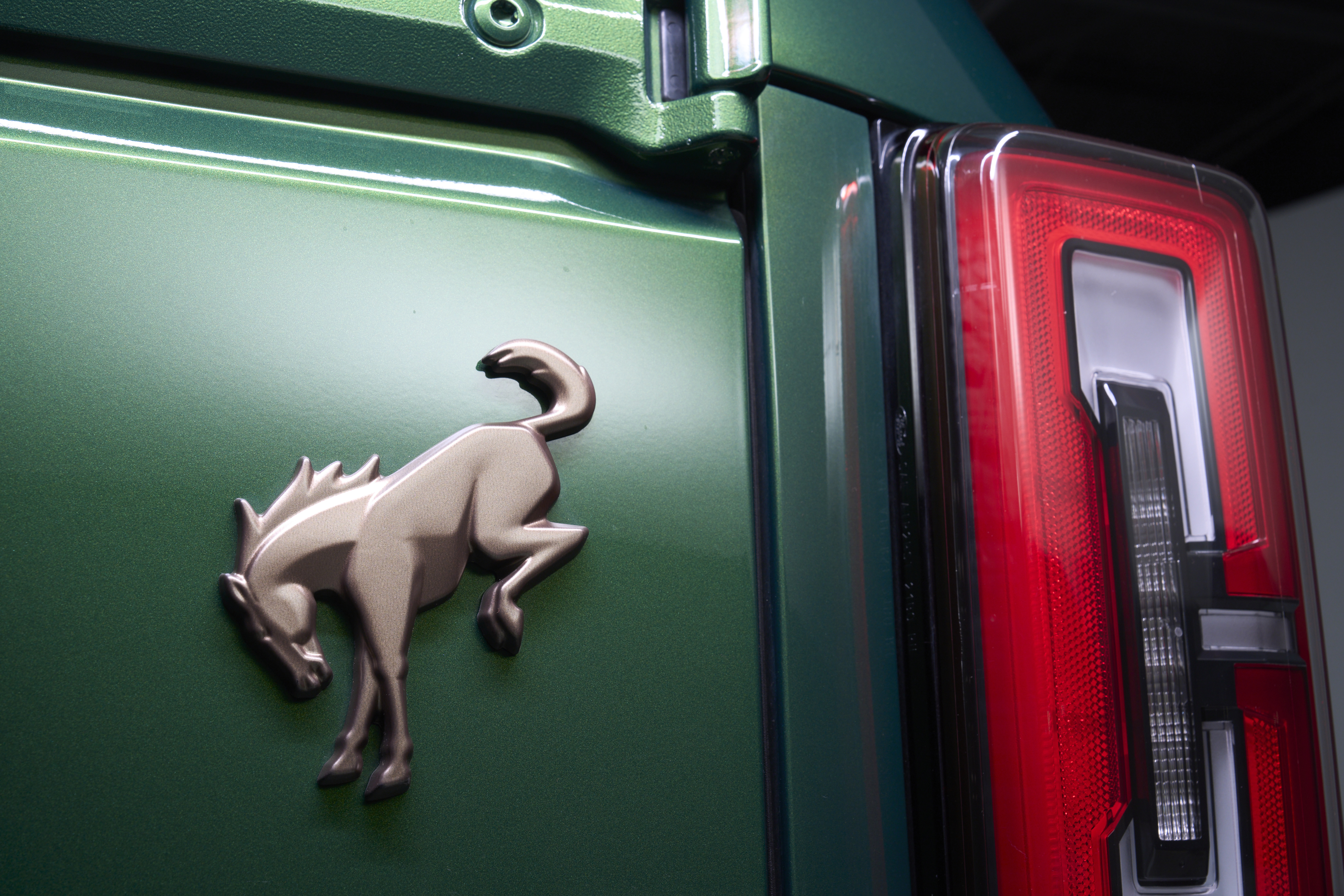 2024 BRONCO SINISTER BRONZE PACKAGE| Part Details for M-BRONCO-WBD